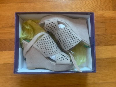 New with Tags Madden Girl Kruiise Taupe Slingback Wedges Adjustable Size 8 - Image 1 of 4