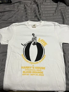 2022 Harry Styles Size M Love On Tour Shirt New York Madison Square Garden MSG - Picture 1 of 2