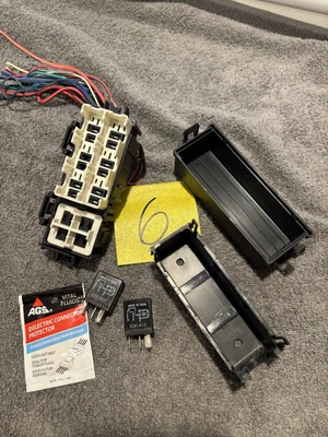 Jeep Patriot/Compass Relay Fuse Box With Turbo Coolant Pump Relay Option - Image 1 of 4