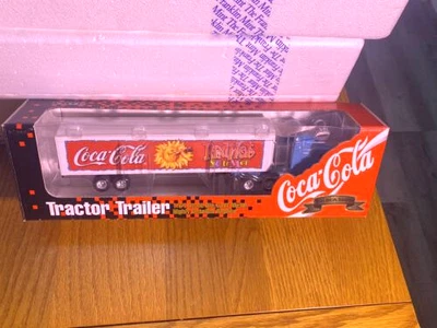 COCA-COLA - RED HOT SUMMER - KENWORTH TRACTOR TRAILER 1/64 SCALE BY ERTL  - Image 1 of 4