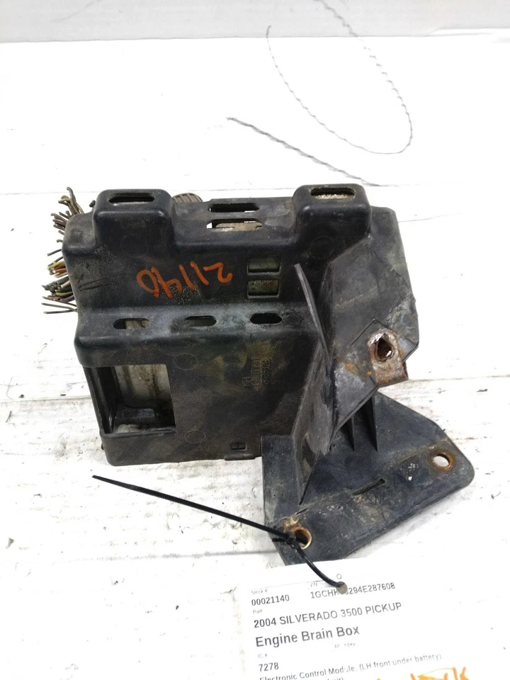 Chevrolet Silverado 3500 2004 módulo de control del motor ECM verde fabricante de equipos originales 267 k millas Foto 1 de 4