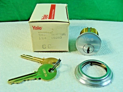 Yale Mortise Cylinder Lock 1152 1-1/4 US26D 2-Keys Satin NIB NOS Key-GC Scovill