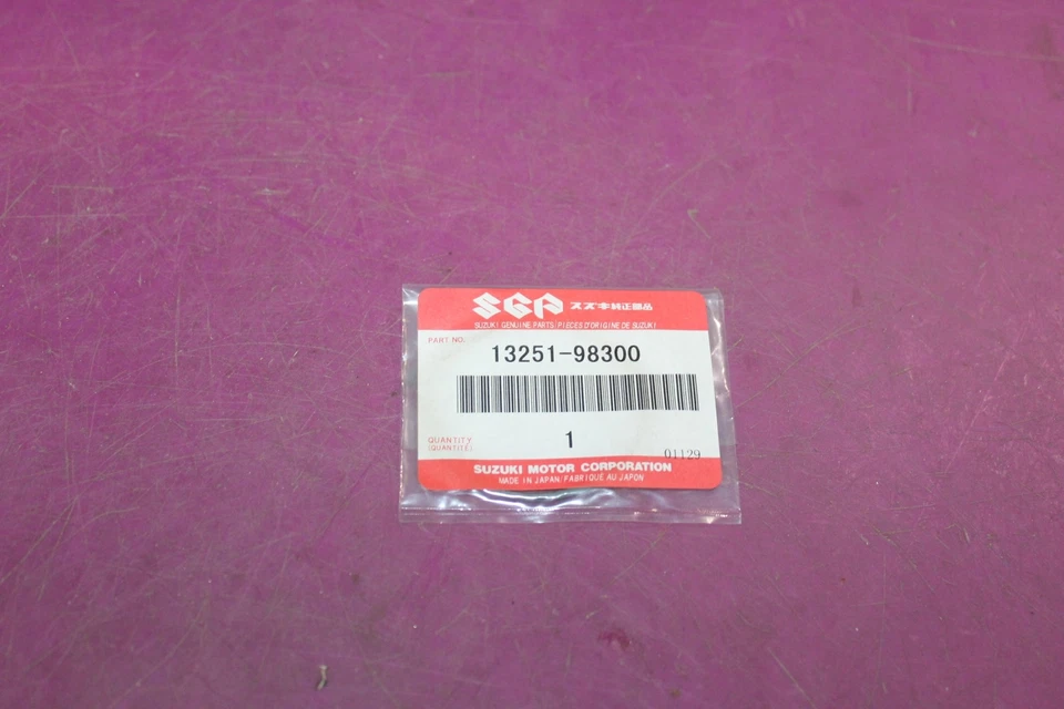 Junta de carburador Suzuki. Parte 13251-98300. Ver foto. Foto 1 de 1