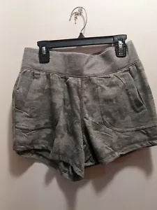 Athletic Works Women's XS Gray Camo Stretch 3 Inch Shorts New - Picture 1 of 8