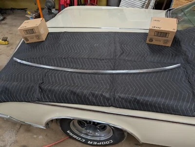 1969 1970 GM Big Car Convertible Upper Windshield Molding Buick Chev Old Pon Cad - Image 1 of 4