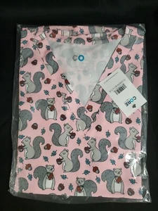 Maevn Nuts For You Squirrels Women's 3-Pocket V-Neck Print Scrub Top Sz. XS NEW - Picture 1 of 4