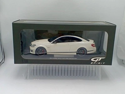 Número de modelo 1/18 Kyosho: Mercedes-Benz C63 AMG (blanco) Foto 1 de 4