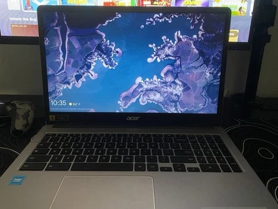 Portátil Acer Chromebook 315 con cargador Foto 1 de 2