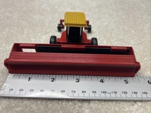 Ertl Diecast 1/64th Scale Models Versatile 4700 Hay Swather Loose Red A2 - Bild 1 von 4