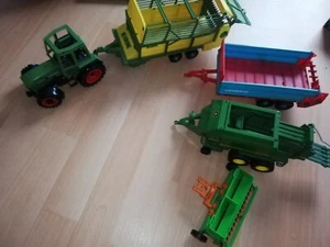 Bruder Traktor Ladewagen Krone Turbo 5000 + Weitere Anhänger Bulldog - Bild 1 von 22