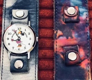 Orologio Vintage Minnie Mouse Swiss Made Tie Dye Cinturino Pelle di Vacchetta Bradley Walt Disney - Foto 1 di 8