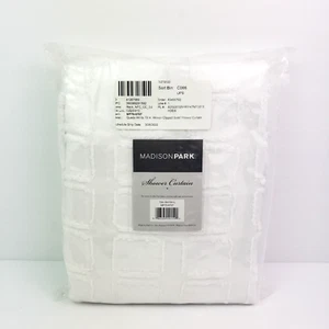 Madison Park Quade White 72 inch Woven Clipped Shower Curtain MP70-6707 - Picture 1 of 4