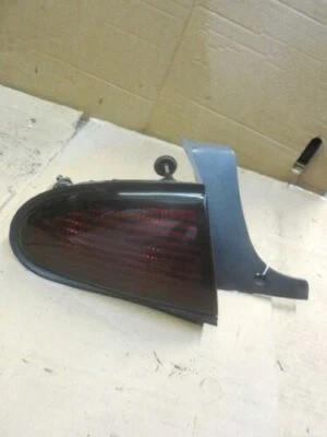 Luz trasera izquierda para conductor Oldsmobile Aurora 95-99 OEM 16519013 Foto 1 de 4