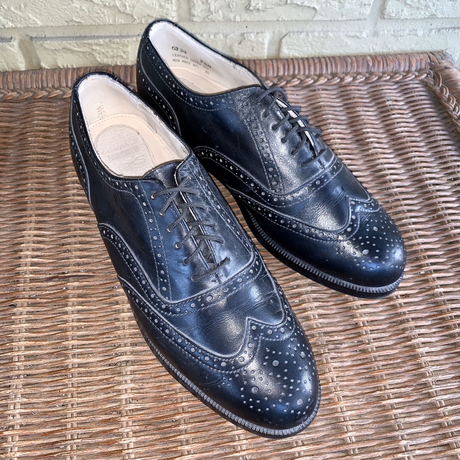 G.H. Bass Men's 7.5 M Black Leather 