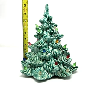 Árbol de Navidad iluminado sobremesa de cerámica vintage 11" de alto/apertura base 4" - Imagen 1 de 9