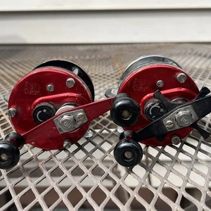 2 Red Abu Garcia Ambassadeur 5000 High Speed Casting Fishing Reels Works Great - Picture 1 of 14