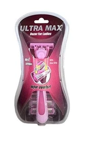 WOMENS RAZOR TRIPLE BLADE Pivoting Head Aloe Strip 4 Cartridges New - Picture 1 of 7