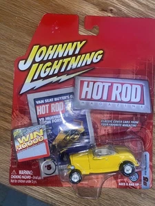 Johnny Lightning  HOT ROD MAGAZINE! #5 1932 FORD ROADSTER - Picture 1 of 4