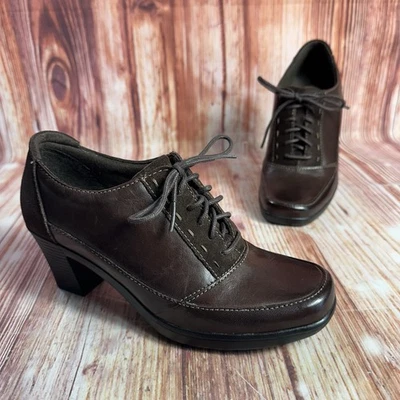Botas Oxford de tornozelo Clarks tamanho 6.5 couro marrom camurça salto bloco sapatos - Imagem 1 de 4
