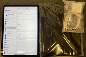 Apple iPad Pro 2nd Gen 128GB, Wi-Fi, 11 in-Space Gray-Bundle - Afbeelding 1 van 7