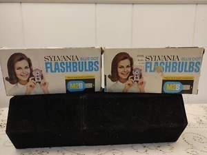23 M2B Sylvania Blue Dot Flashbulbs Vintage Original Box USA NEW! - Picture 1 of 8