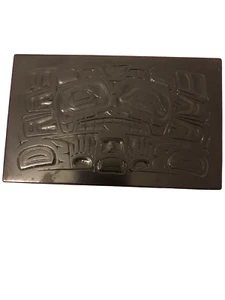 Vtg Black Pearlite Native Canadian West Coast Salish Nishg'a Carving Trinket Box - Picture 1 of 7