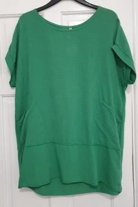 BNWT Made In Italy Size 16 18 20 Loose Green Short Sleeve Top ! - Picture 1 of 3