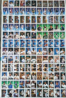 Tarjetas de béisbol Topps 1993 sin cortar hoja tablero 12, 132 tarjetas, excelente estado Foto 1 de 4