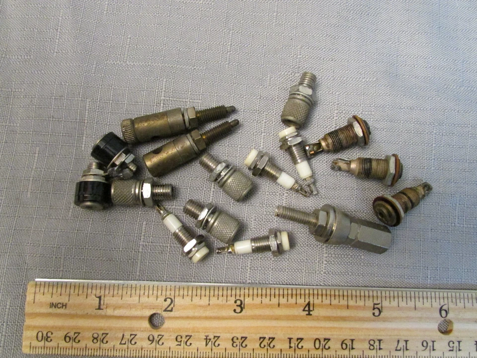 (16) Assorted Banana Jacks Pin Tip Jacks Binding Posts for Electronics - Image 1 of 1