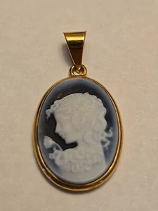 GENUINE VAN DELL SOLID 14K YELLOW GOLD OVAL Blue CAMEO PENDANT - Picture 1 of 6