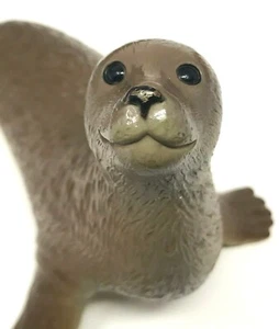 FIGURA DE POSE DE EQUILIBRIO BOLA DE EQUILIBRIO DE BOLA DE SELLO MARRÓN CON TEXTURA SCHLEICH SAFARI - Imagen 1 de 6