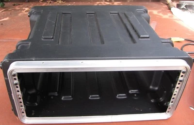 SKB ROTO 4 Rack Road Estuche Moldeado Negro Tamaño 22 x 22 x 9 1/2 Gran Forma Foto 1 de 4