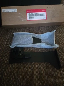  NIB Honda 08L26-SJC-10026 Bracket Honda Ridgeline 2011,2013 Bed Extender Assbly - Bild 1 von 3