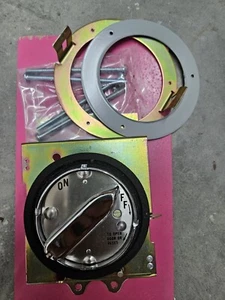 ITE F6RH-1 ROTARY HANDLE ENCLOSURE MECHANISM - Picture 1 of 2