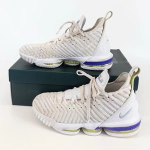 Nike LeBron XVI Zapatos Hombres Talla 10 Mujeres Talla 11.5 Blanco Multicolor AO2588 102 - Imagen 1 de 10