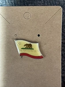 Vintage seltene California Republic Emaille Fahrrad Motorrad Anstecknadel O-16 - Bild 1 von 1