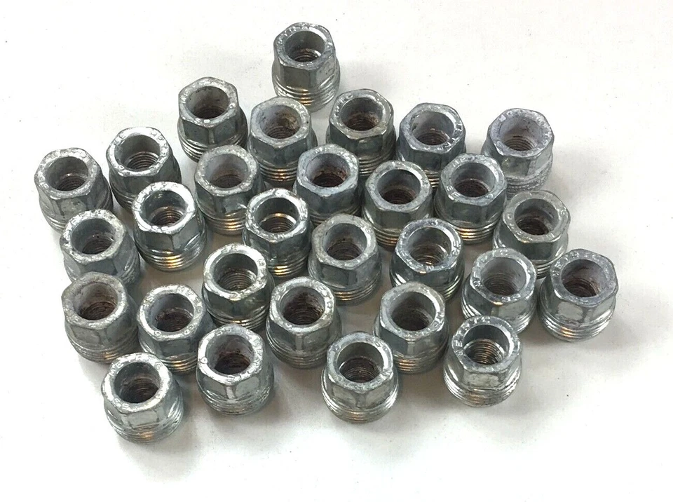 30 tuercas GM C1500 C2500 C3500 rueda delantera Yukon Escalade Chevrolet Tahoe SF 9 Foto 1 de 4