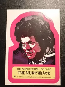 TARJETA PEGATINA DEL SALÓN DE LA FAMA DE MONSTRUOS THE JUNCHBACK 1980 TOPPS CRIATURA CARACTERÍSTICA #4 - Imagen 1 de 11