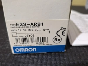 Omron E3S-AR81 Photoelectric Switch Sensor, 10–30VDC, 2m Cable, NEW in Box - Picture 1 of 1
