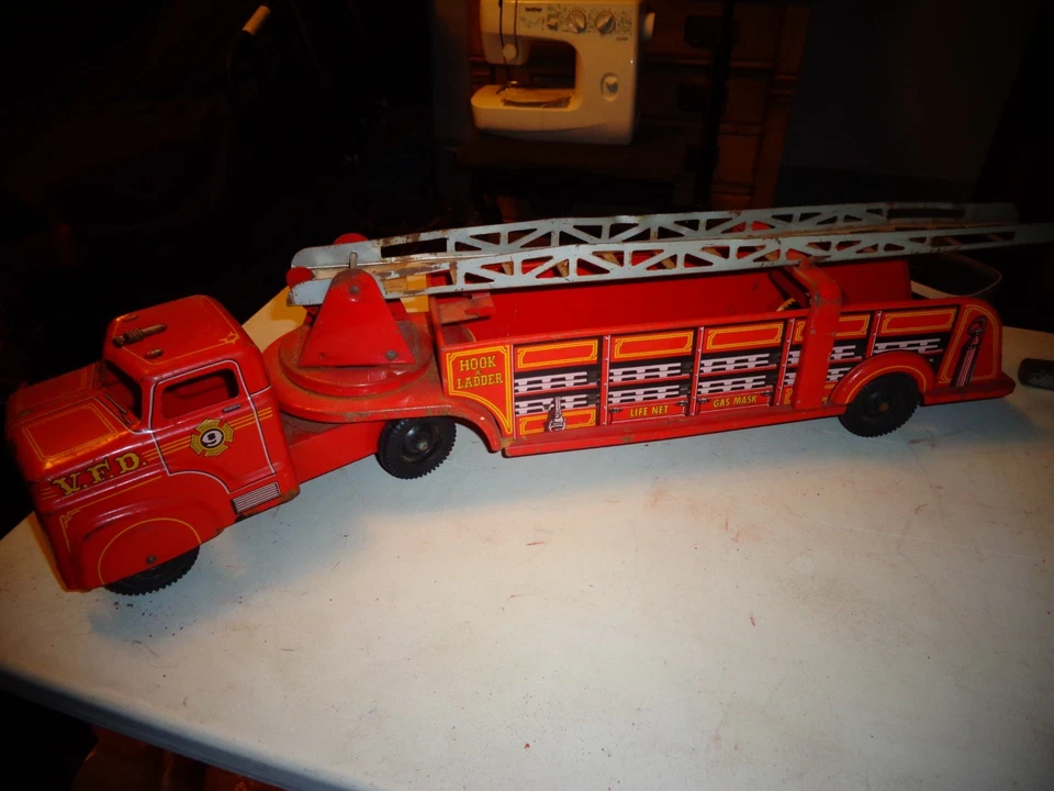 1950's Large Lumar Marx VFD Hook & Ladder #9 Fire Truck Tin Litho 35" Long - Image 1 of 4