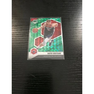 20-21 Panini Mosaic Basketball Davis Bertans Green Mosaic Prizm! - Picture 1 of 2