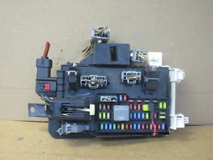 Bloque de conexiones caja de fusibles cabina interior Ford Mustang 10 11 12 13 14 ar3t15604af - Imagen 1 de 2