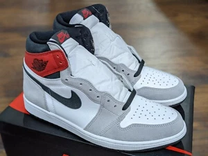 Nike Air Jordan 1 Retro High OG Light Smoke Grey - Picture 1 of 6