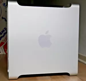Apple MacPro2,1 Model A1186, 2x3Ghz Quad core Intel Xeon 6GB Ram 500GB+ 2x160GB - Bild 1 von 18