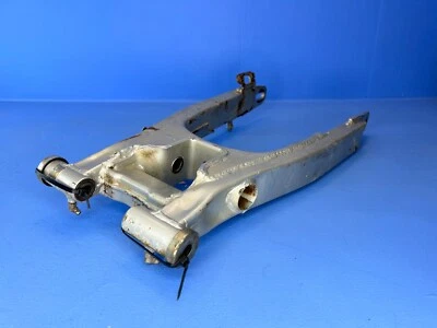 Yamaha 2002 TTR225 BRAZO OSCILANTE TRASERO BRAZO SUSPENSIÓN SOPORTE 99-04 Foto 1 de 4