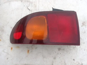 1994 Hyundai Sonata Driver Side Left L Tail Light W/bulbs Free Shipping - Picture 1 of 2