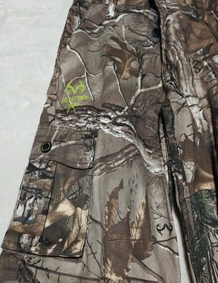 NWT Boys Realtree Xtra Outdoors Youth Camouflage Cargo Pants Size XL 14-16 - Image 1 of 4