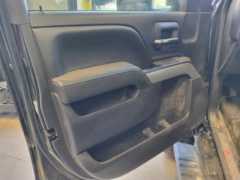 Silverado 2500 2016 Front Door Trim Panel 584177 Foto 1 de 1