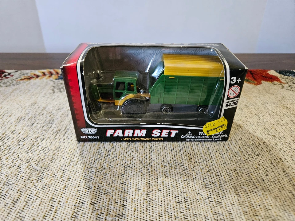 Motor Max Farm Set -- NO.76041 -- Tractor w/Covered Trailer -- NIP!! - Image 1 of 4