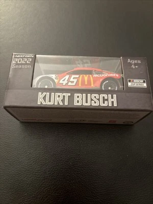 Camry 1/64 Action NASCAR Diecast #45 Kurt Busch McDonald’s 2022 Foto 1 de 3